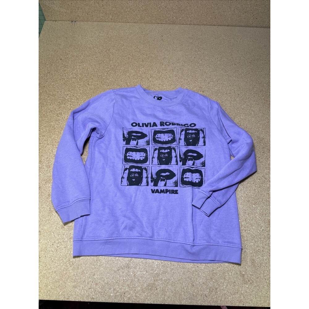 Olivia Rodrigo Sweatshirt Women XL Purple Vampire Pullover Fleece Crew Neck D1